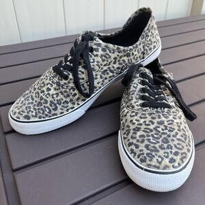 Mossimo Low Top Leopard Sneaker US WOMENS SIZE 9